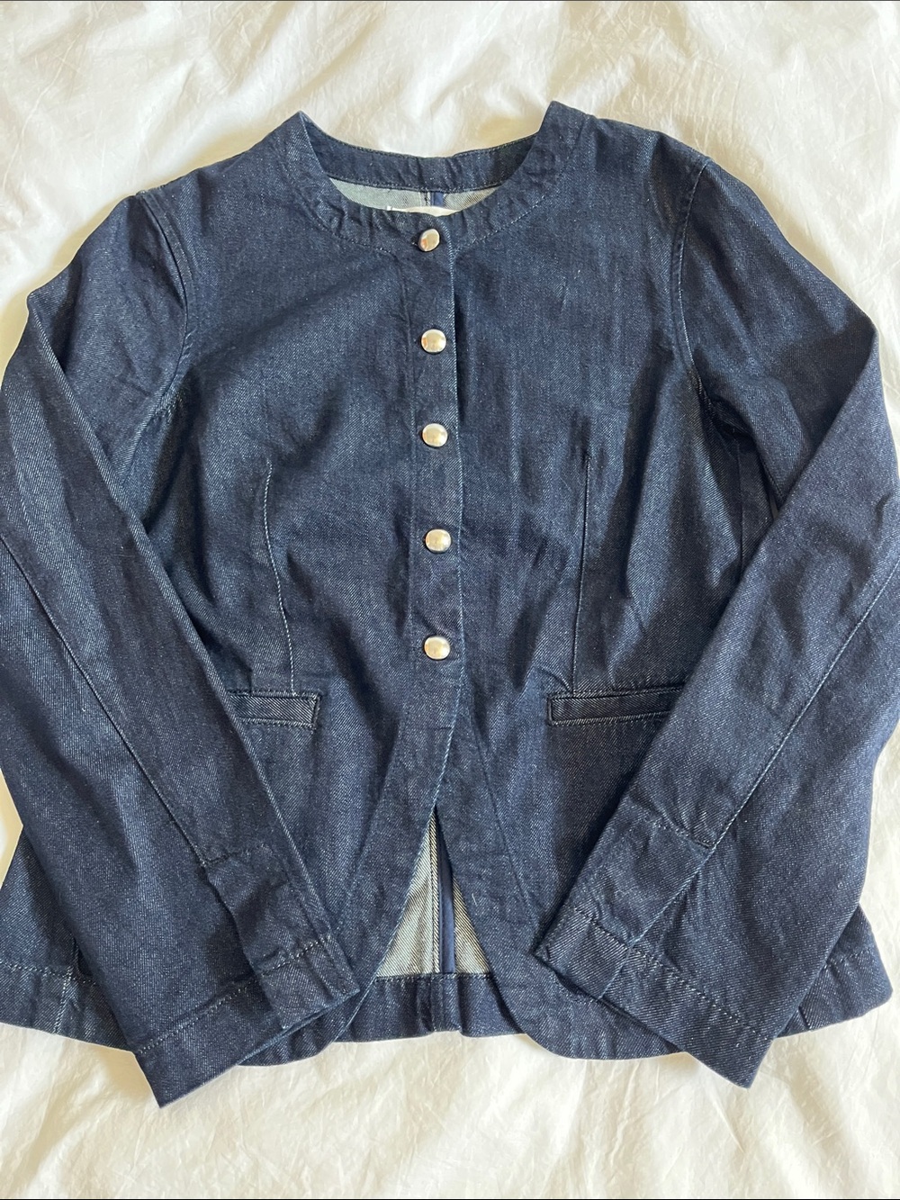 Madewell Denim Collarless Jacket in Rinse Wash dark denim button front blouse